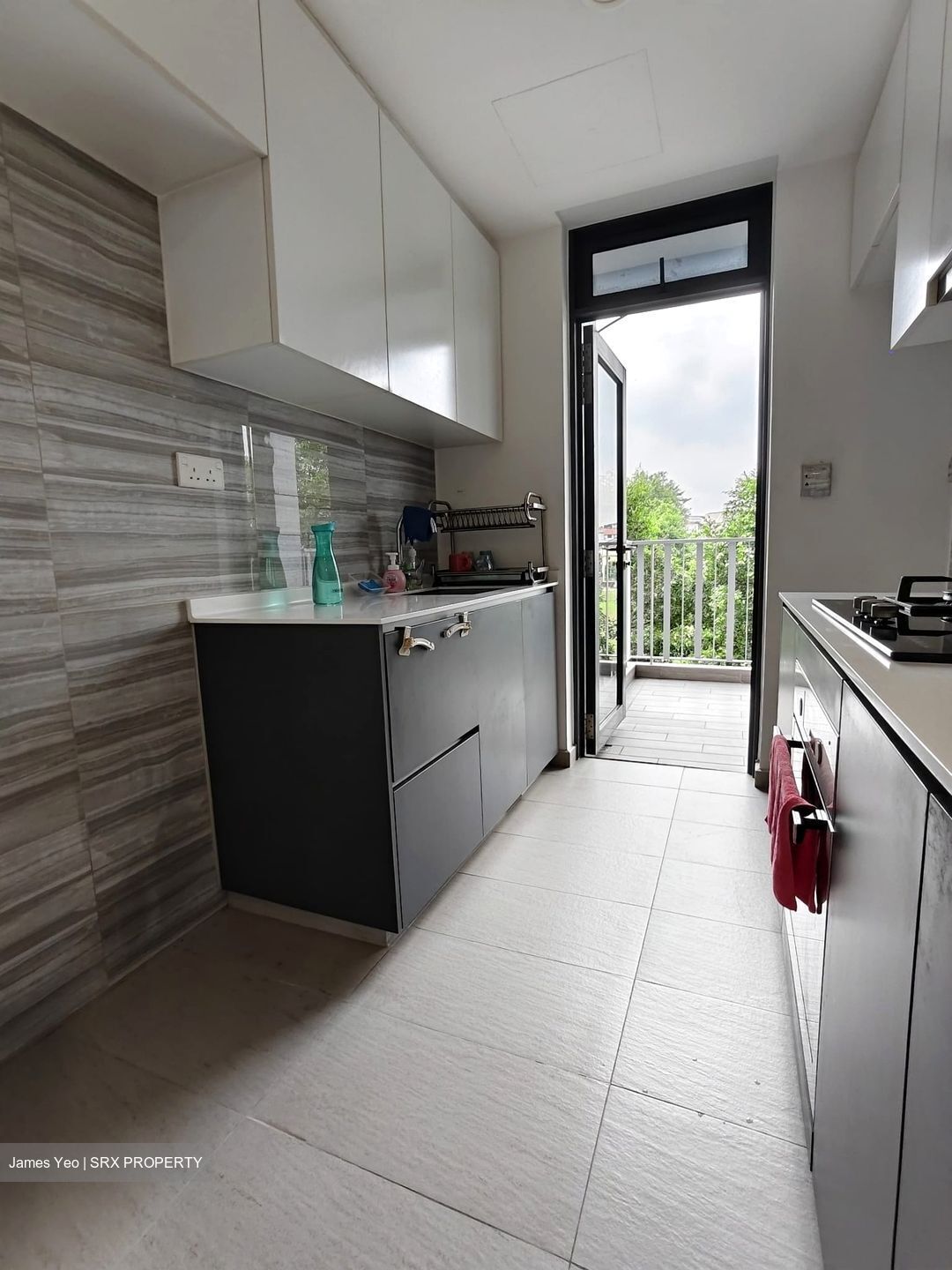 The Brownstone (D27), Condominium #558143031